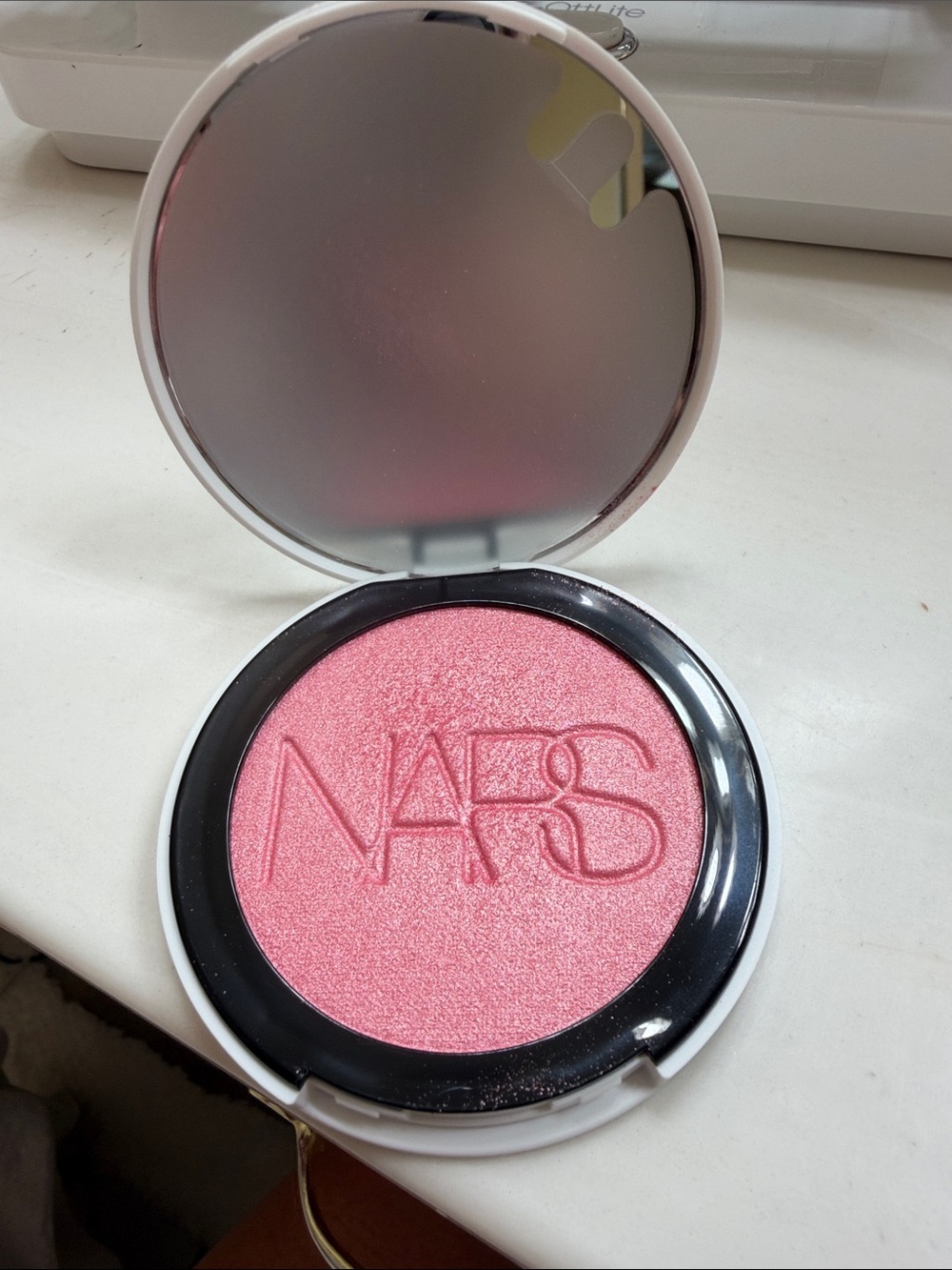 Narrs new blush with shimmer, beautiful color